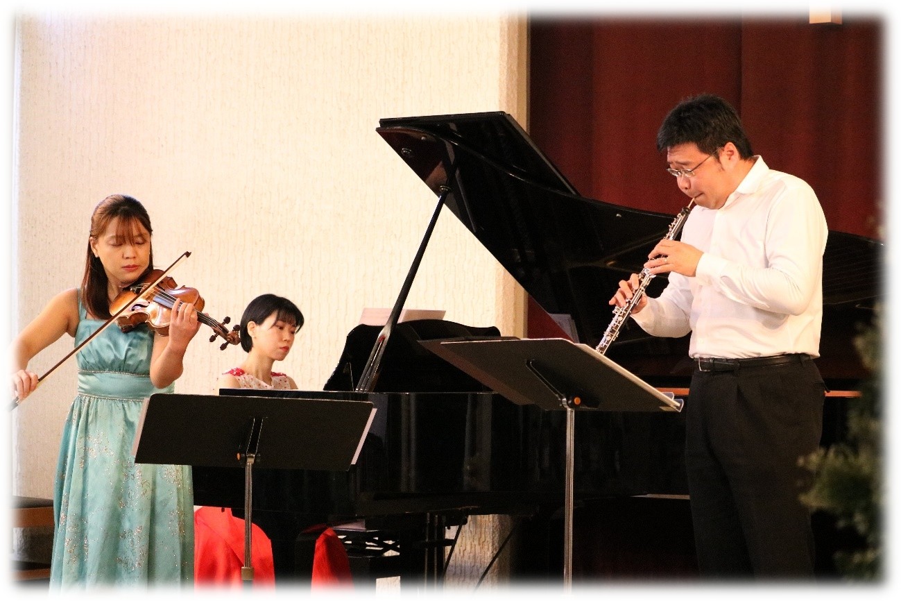 つくしの会 クリスマスファミリーコンサート | 同仁美登里保育園